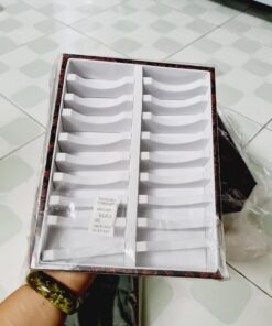 Khay đựng vòng cẩm thạch trưng bày họa tiết thổ cẩm vòng bản liền size 24x35cm 10 - 20 - 40 Ô Khay đựng vòng cẩm thạch trưng bày họa tiết thổ cẩm vòng bản liền size 24x35cm 10 - 20 - 40 Ô - Ảnh 9