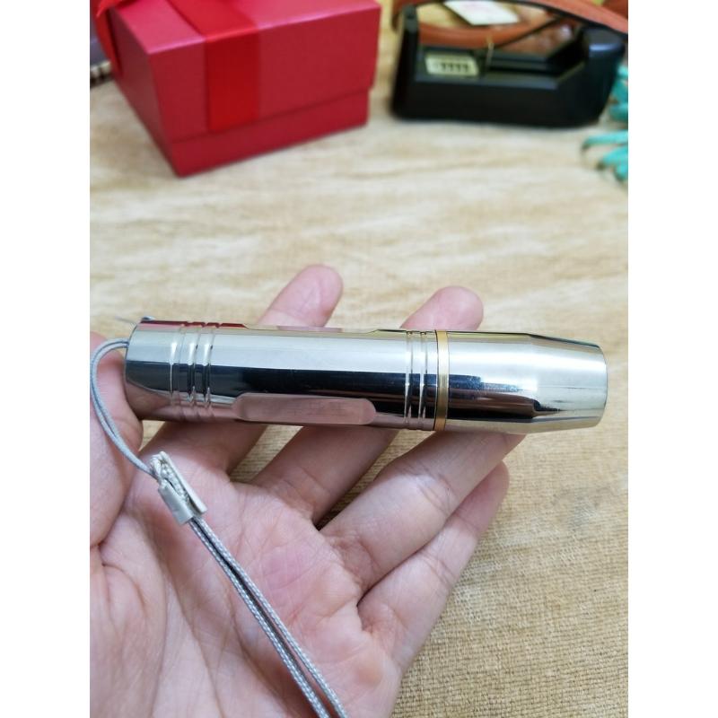 Đèn pin chuyên dụng soi các loại đá kèm sạc pin cao cấp Đèn pin chuyên dụng soi các loại đá kèm sạc pin cao cấp - Ảnh 2