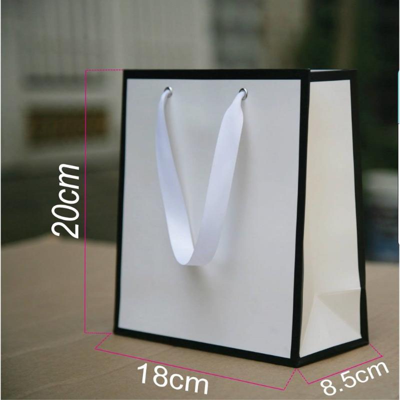 Mẫu túi 29 - 100 Túi giấy đựng mỹ phẩm quần áo thời trang Túi giấy đựng mỹ phẩm